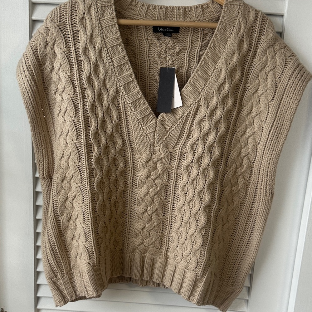 Cable Knit Camel Sweater Vest NWT size M - Picture 6 of 12